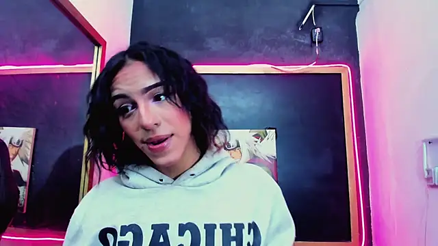 Isabella stanford2 online show from January 9, 2026, 2:24 pm