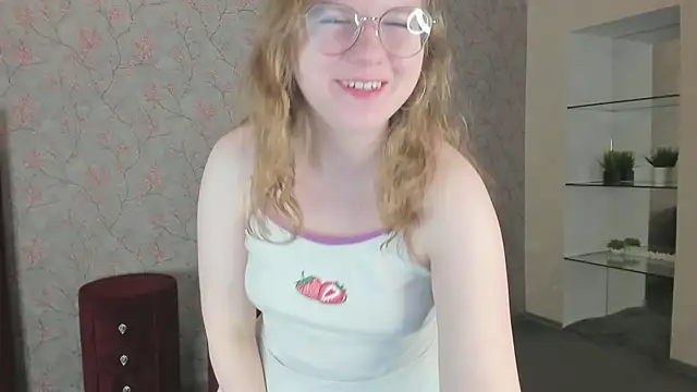 Snapshot of Tara_Harris chatting on February 9, 2025, 1:14 pm Tara Harris online show from February 9, 2025, 1:14 pm