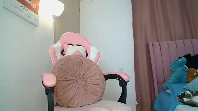 emmily forev3r online show from March 11, 2026, 7:08 pm