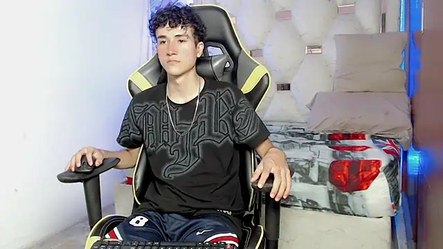 johnny cagee online show from September 25, 2025, 4:07 am