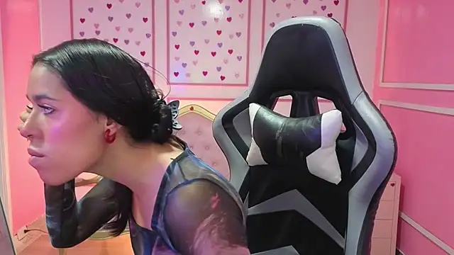 stephania t online show from September 19, 2025, 11:36 am