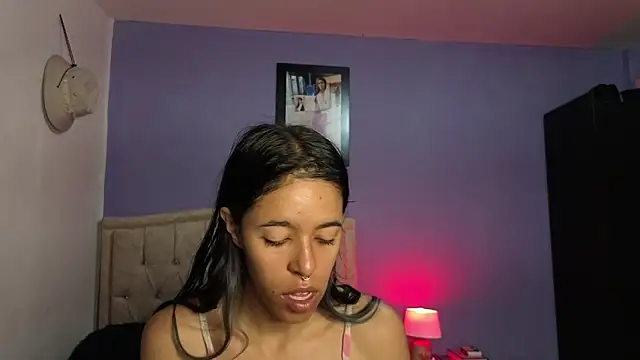stephania t online show from June 17, 2026, 2:49 pm