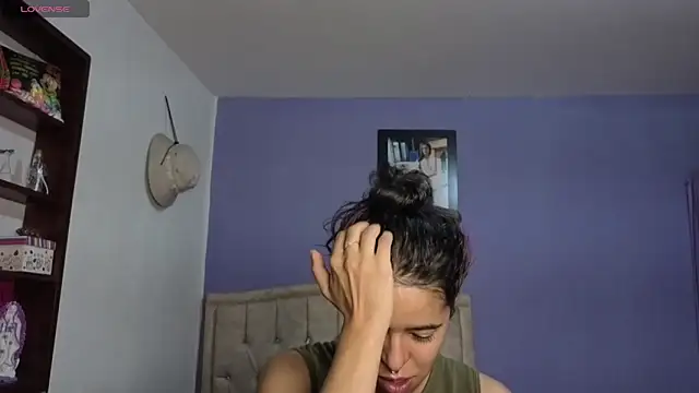 stephania t online show from June 4, 2026, 3:06 pm