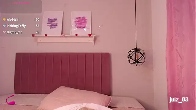 julz 03 online show from March 18, 2025, 7:33 pm