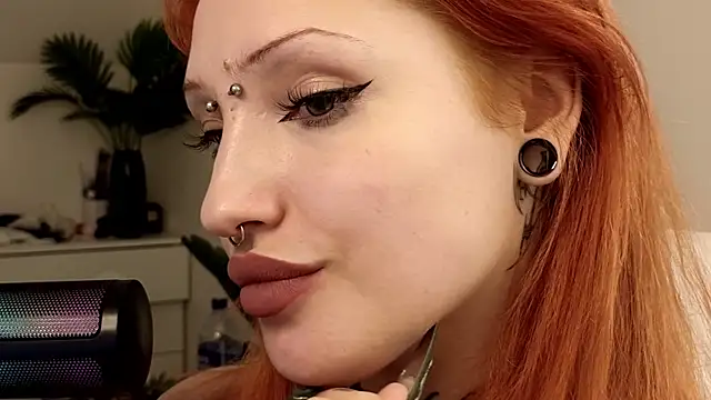 violetviolator online show from March 20, 2025, 4:20 pm