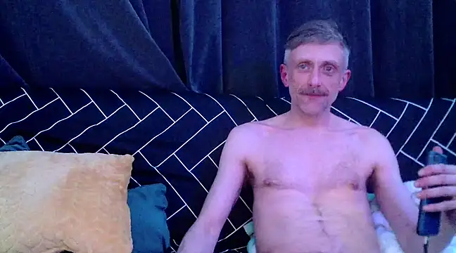 Snapshot of unclestefansdick chatting on February 25, 2025, 7:20 am unclestefansdick online show from February 25, 2025, 7:20 am