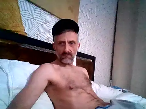 Snapshot of unclestefansdick chatting on December 20, 2024, 6:13 pm unclestefansdick online show from December 20, 2024, 6:13 pm