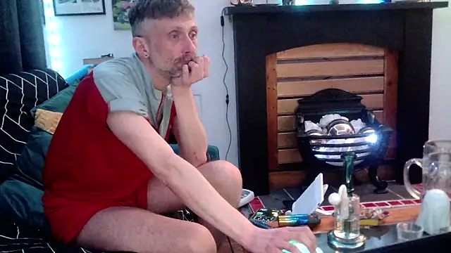 Snapshot of unclestefansdick chatting on February 21, 2025, 1:22 am unclestefansdick online show from February 21, 2025, 1:22 am