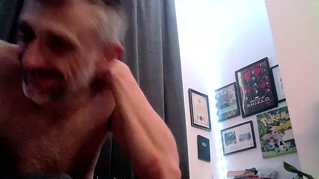 Snapshot of unclestefansdick chatting on February 19, 2025, 9:39 am unclestefansdick online show from February 19, 2025, 9:39 am