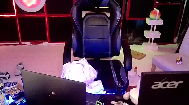 Snapshot of unclestefansdick chatting on December 27, 2024, 5:52 am unclestefansdick online show from December 27, 2024, 5:52 am