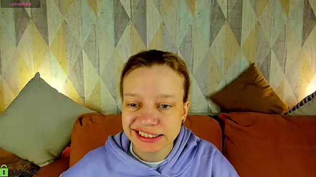 Michelle Blond online show from June 3, 2026, 1:06 am