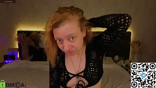 Michelle Blond online show from April 24, 2026, 1:07 am