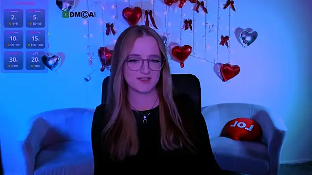 luna berryy online show from February 27, 2026, 8:08 pm