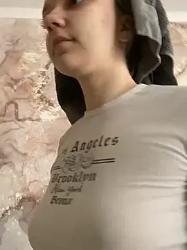 JennyPortman online show from March 22, 2025, 5:17 am