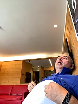 pantomax online show from September 17, 2025, 1:46 pm