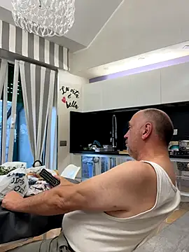 pantomax online show from September 26, 2025, 2:02 pm