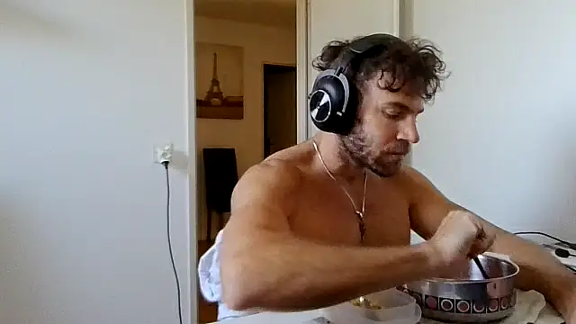 alpha-hunk online show from April 22, 2026, 10:22 am