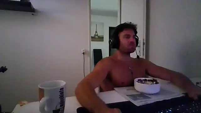 alpha-hunk online show from June 24, 2026, 10:14 am