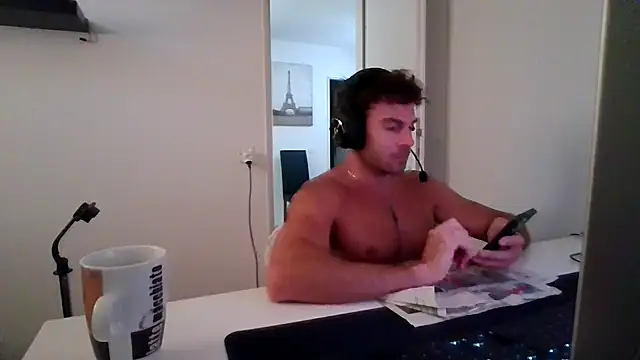 alpha-hunk online show from June 21, 2026, 9:04 am