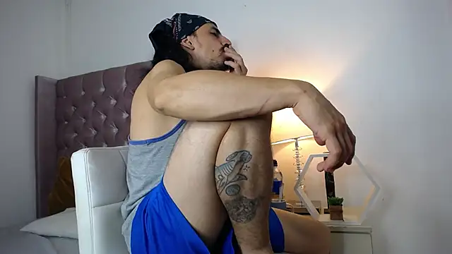 Sr Magnus  online show from September 24, 2025, 5:58 am