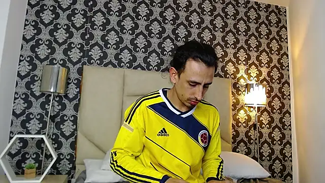 Sr Magnus  online show from March 12, 2025, 2:30 am