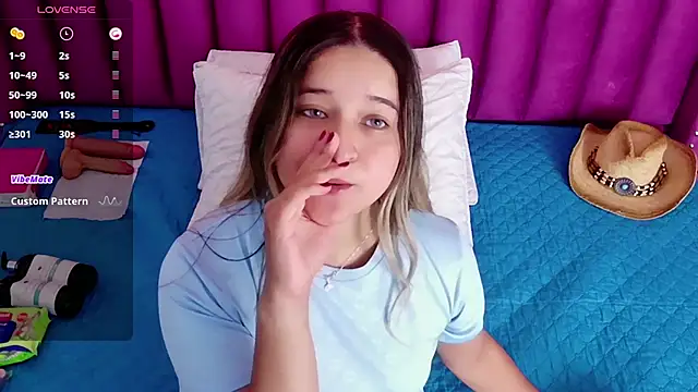 collegepawglovedaddy online show from September 8, 2025, 8:19 pm