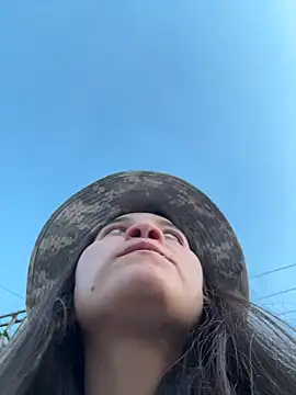 aurora divine online show from February 8, 2026, 11:13 pm