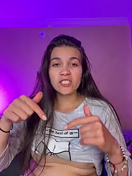 aurora divine online show from February 26, 2026, 10:54 pm