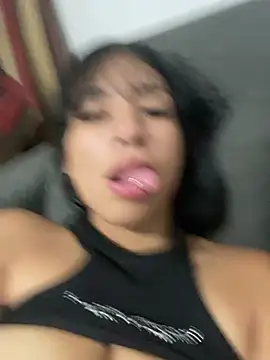 alynemoon online show from March 20, 2025, 12:08 am