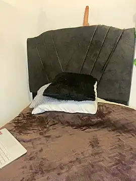 Snapshot of merlyn_00 chatting on December 30, 2024, 6:38 pm merlyn 00 online show from December 30, 2024, 6:38 pm