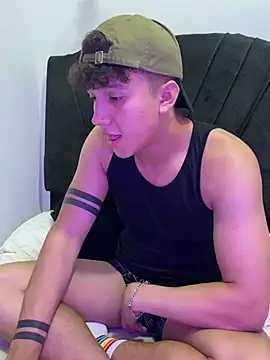 Snapshot of merlyn_00 chatting on January 7, 2025, 12:45 am merlyn 00 online show from January 7, 2025, 12:45 am