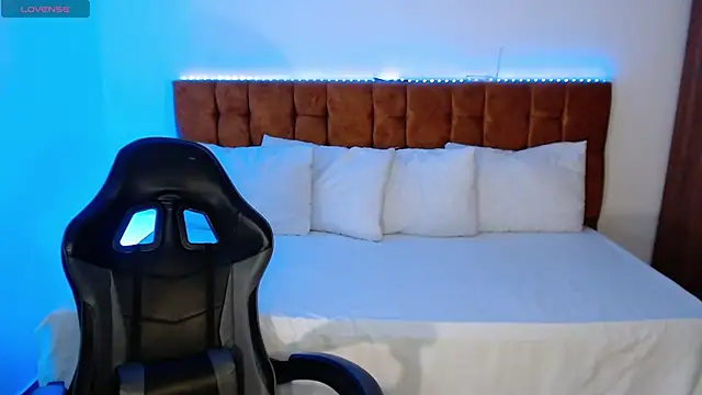 alexiaaross online show from September 27, 2025, 1:12 am