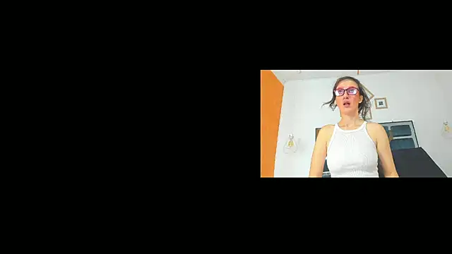 Snapshot of LolaBoobs chatting on July 20, 2026, 1:13 pm LolaBoobs online show from July 20, 2026, 1:13 pm
