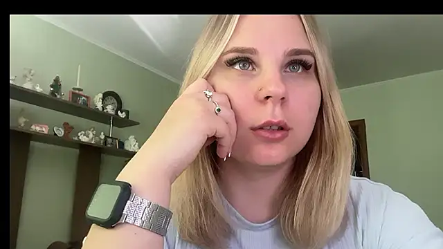 Thalia  Star online show from March 14, 2026, 10:43 am