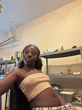 choclatepeaach online show from January 7, 2026, 3:39 pm