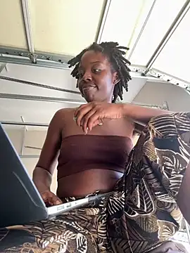 choclatepeaach online show from March 4, 2026, 8:16 pm