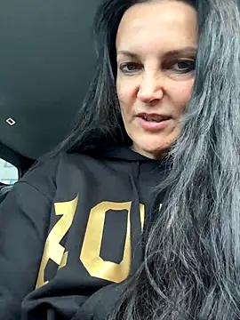 -OLYA- online show from November 27, 2025, 2:28 pm