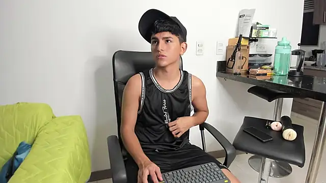 Lyam ap online show from January 24, 2025, 8:02 am