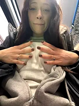 babydolll online show from December 3, 2025, 12:48 pm