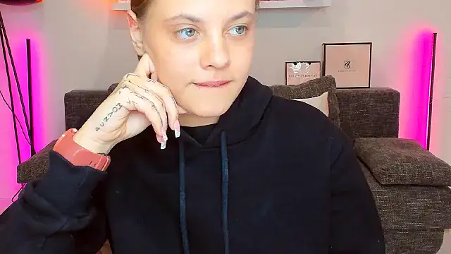 rora skyline online show from October 23, 2025, 7:45 pm