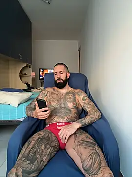 Snapshot of Gioeltoro89 chatting on June 16, 2026, 6:08 pm Gioeltoro89 online show from June 16, 2026, 6:08 pm