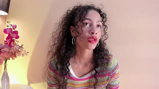 Snapshot of AntonellaHall_ chatting on May 15, 2026, 6:39 pm AntonellaHall online show from May 15, 2026, 6:39 pm