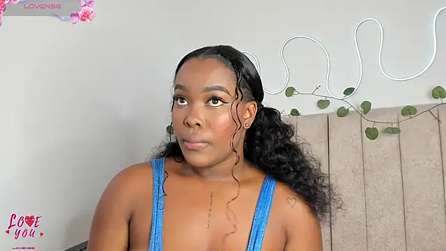 Kaseydelvey online show from September 19, 2025, 9:30 pm