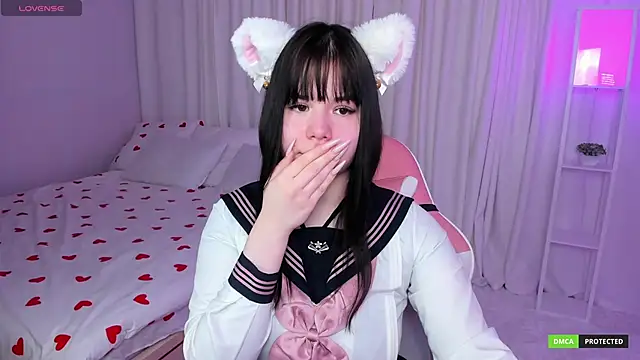 ClaireFaers  online show from February 13, 2025, 12:54 pm