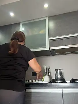 Snapshot of AntonellaAlondra4 chatting on June 12, 2026, 3:43 pm AntonellaAlondra4 online show from June 12, 2026, 3:43 pm