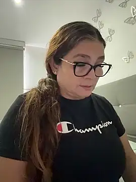 Snapshot of AntonellaAlondra4 chatting on May 11, 2026, 12:50 pm AntonellaAlondra4 online show from May 11, 2026, 12:50 pm
