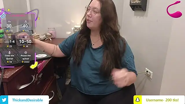 ThickGirlsDoItBetter online show from October 23, 2025, 5:11 pm