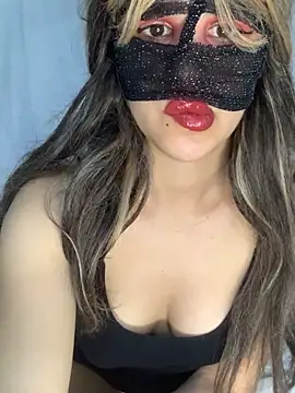 senoritaseno online show from February 17, 2025, 7:37 am