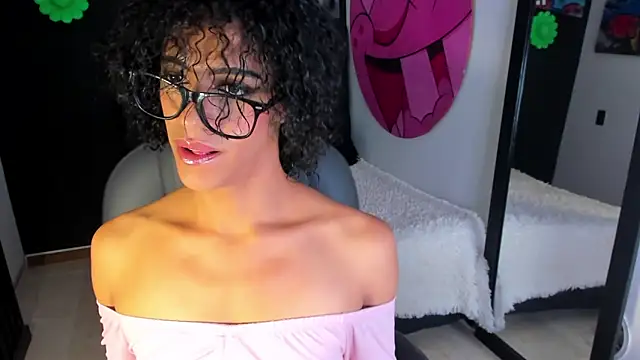 Snapshot of APRILL_FOXX chatting on May 20, 2026, 4:15 pm APRILL FOXX online show from May 20, 2026, 4:15 pm