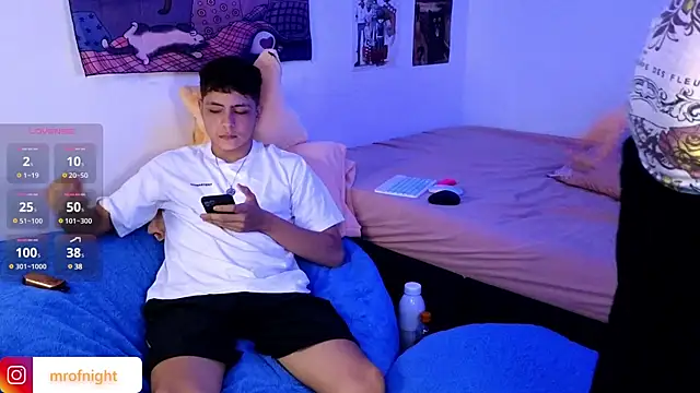 kitty of nighttt online show from January 30, 2025, 2:49 am